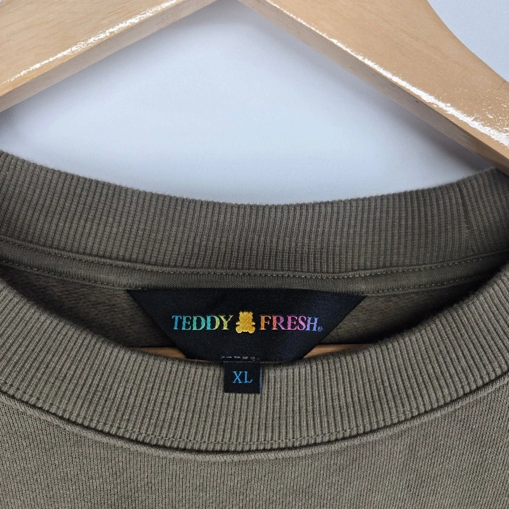 Teddy Fresh Sweatshirt Mens XL Brown Bear Patch Crewneck Pullover Sweater
